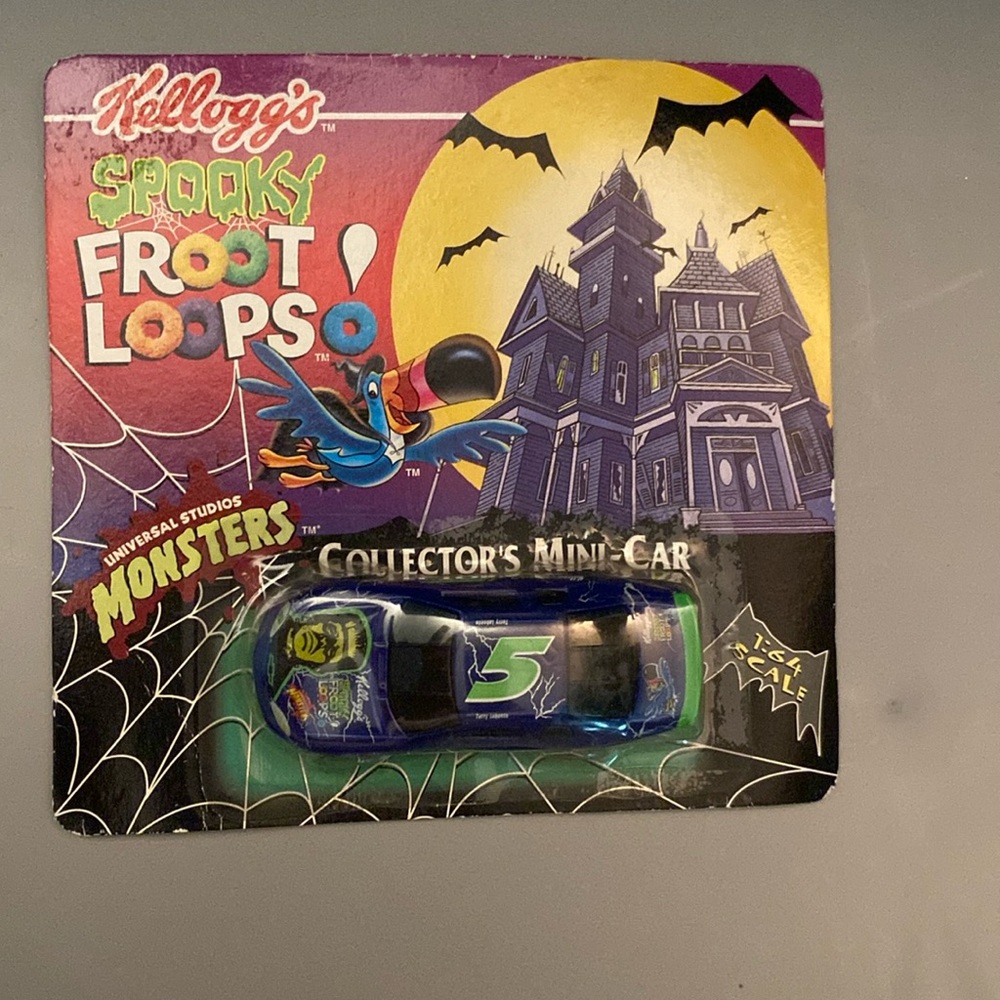 Kelloggs Spooky Fruit Loops Frankenstein Car 1:64 Universal Monsters 1997 New